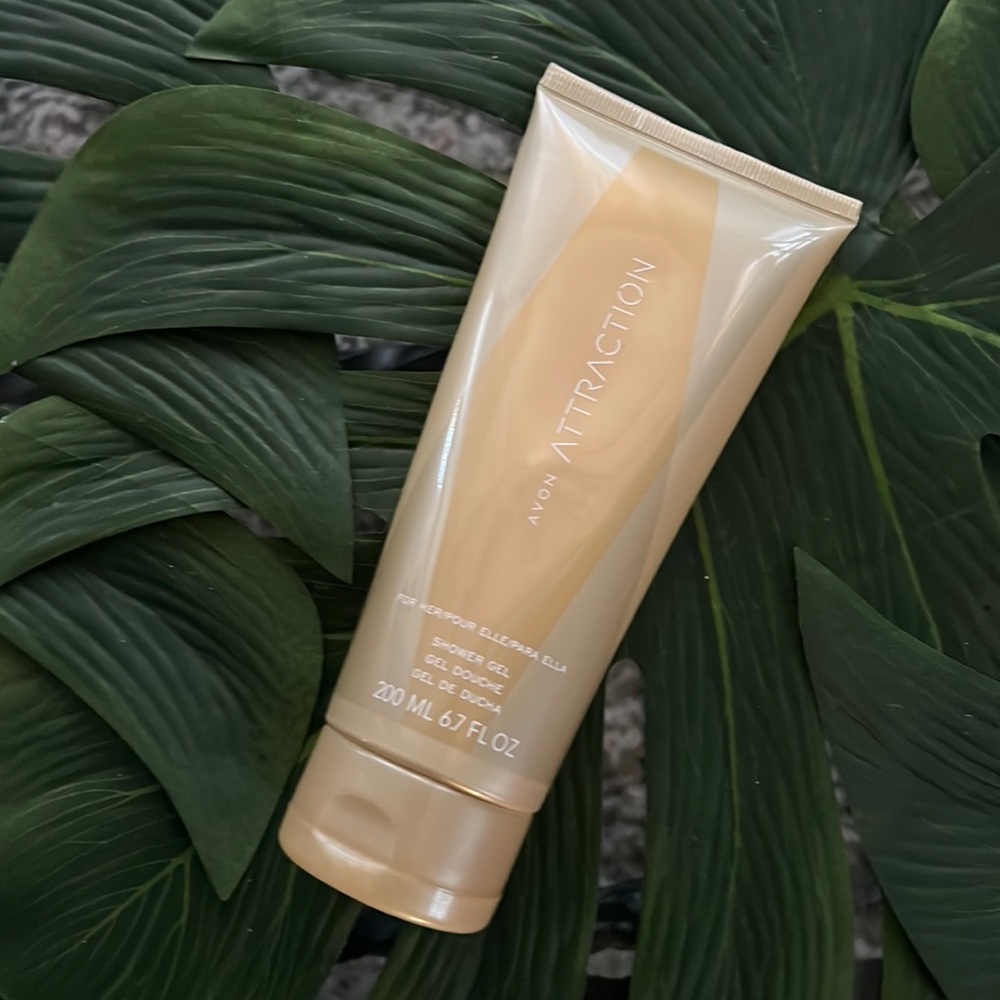 Avon Attraction Shower Gel
